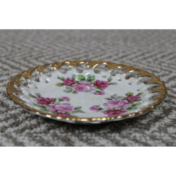 Shafford Lusterware Three Footed Rose w/Gold Trim Tea Cup & Saucer - Picture 7 of 9